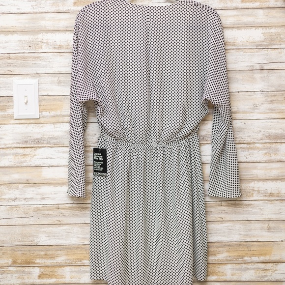 EXPRESS V-NECK LONG SLEEVE SHORT DRESS SP NWT - Picture 5 of 7